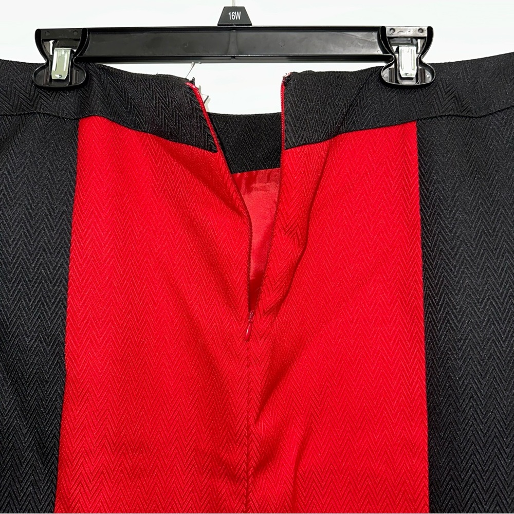 🌷5/$20 Women’s Red/Black Skirt - Picture 4 of 6